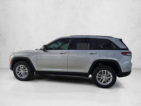 New 2026 Jeep Grand Cherokee Laredo X RWD image 5