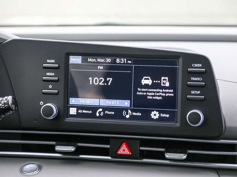 New 2026 Hyundai Elantra Sport FWD image 17