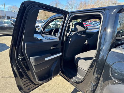 Used 2024 Toyota Tacoma TRD Off-Road image 26
