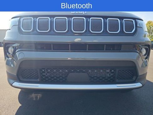 Used 2022 Jeep Compass Limited w/ Sun and Sound Group image 8