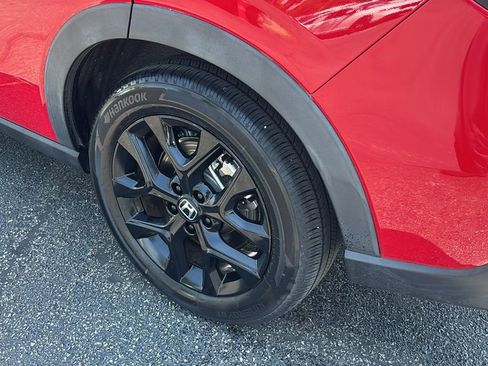 Certified 2023 Honda HR-V Sport image 9