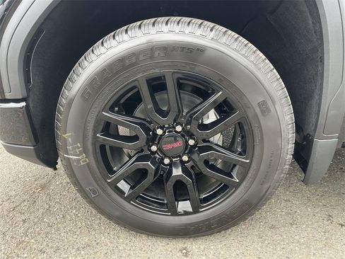 New 2026 GMC Sierra 1500 Elevation w/ Elevation Premium Package image 33