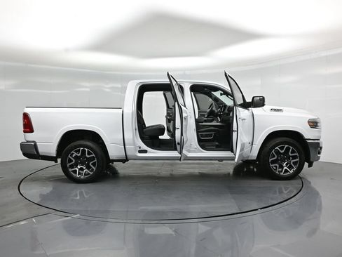 Used 2025 RAM 1500 Laramie AWD/4WD image 5