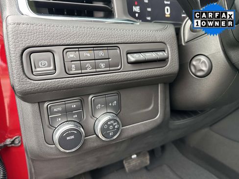 Used 2023 GMC Yukon Denali image 38