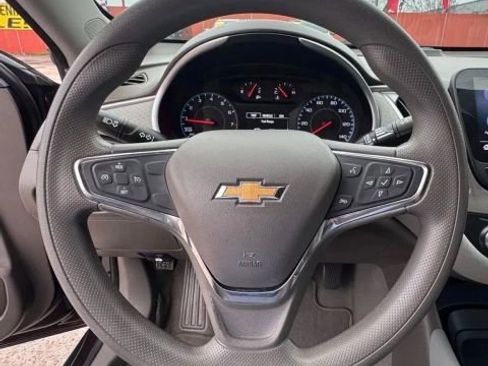 Used 2020 Chevrolet Malibu LS FWD image 11