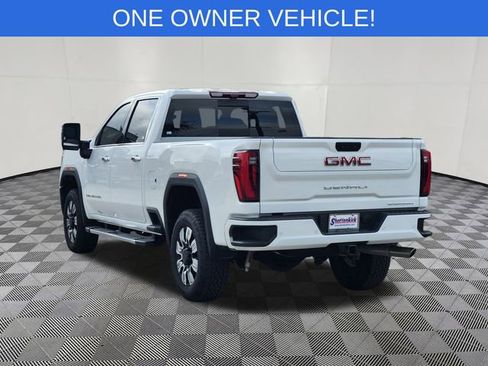 Used 2024 GMC Sierra 3500 Denali w/ Denali Reserve Package AWD/4WD image 3