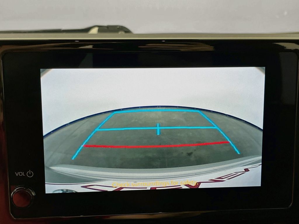 Used 2025 Toyota Corolla LE FWD image 19