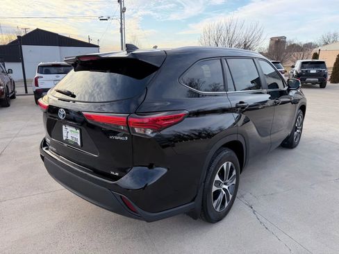 Used 2023 Toyota Highlander XLE image 56