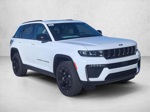 New 2026 Jeep Grand Cherokee Limited w/ Limited Altitude Package RWD image 7