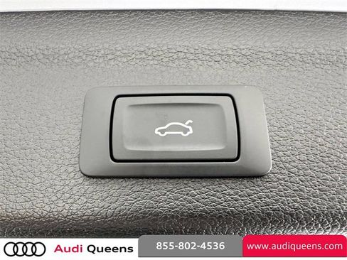 Certified 2025 Audi Q3 2.0T Premium w/ Black Optic Sport Package image 11