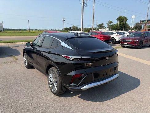 New 2026 Buick Envista Avenir FWD image 4