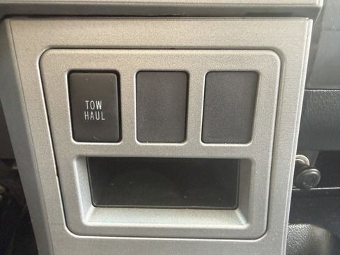 Used 2012 Toyota Sequoia SR5 w/ Premium Pkg RWD image 32