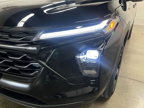 New 2026 Chevrolet Trax LT w/ Midnight Edition image 9