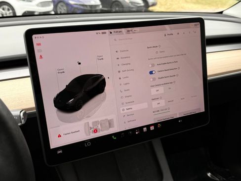 Used 2023 Tesla Model Y Long Range AWD/4WD image 38