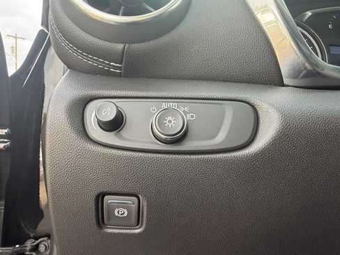 Used 2024 Chevrolet Blazer LT w/ Convenience Package image 30