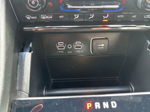 Used 2024 Jeep Grand Cherokee Laredo w/ Trailer Tow Package image 30