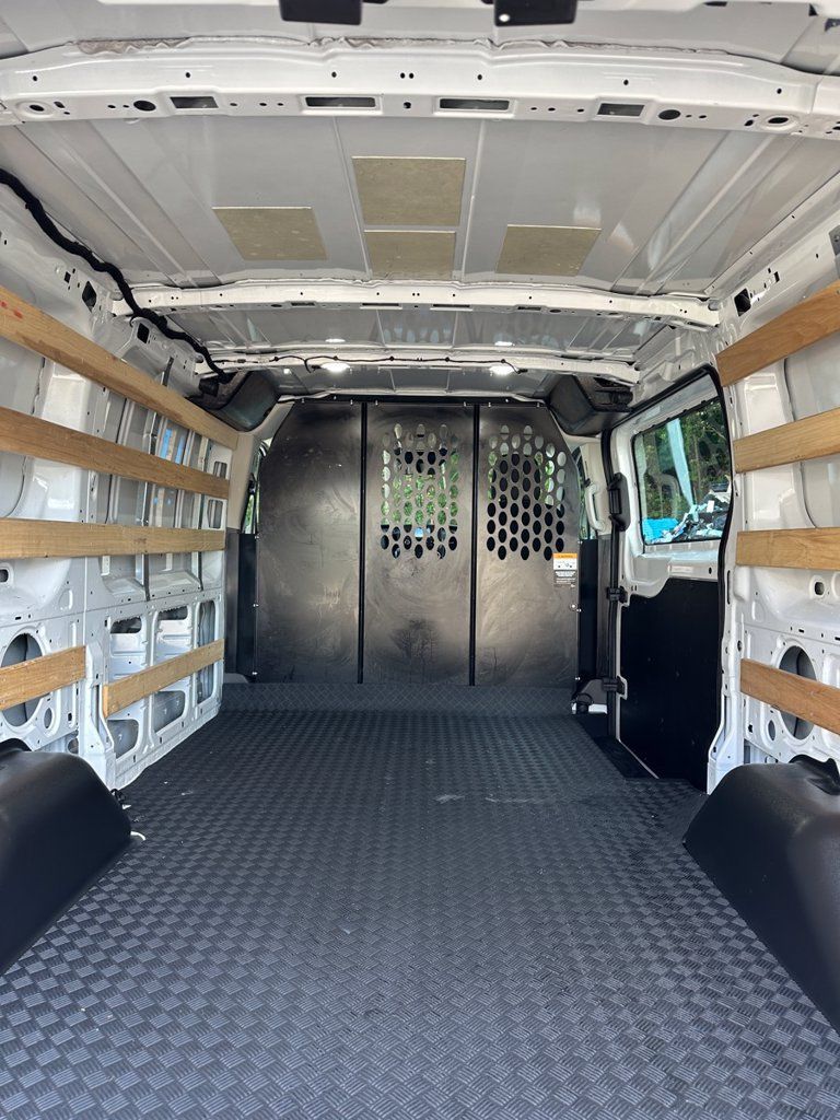 Used 2025 Ford Transit 250 Low Roof w/ Exterior Upgrade Package RWD image 22