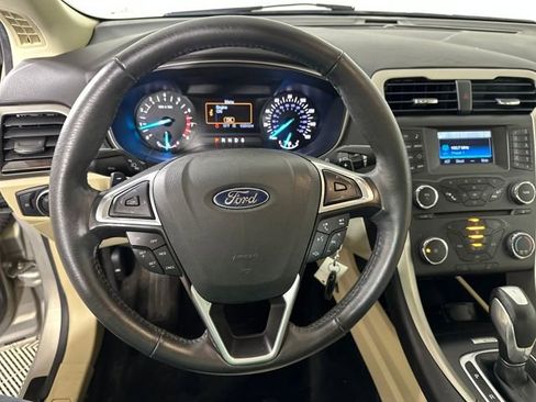 Used 2015 Ford Fusion SE w/ Equipment Group 202A image 14