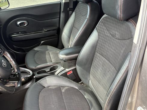 Used 2018 Kia Soul ! w/ Tech Package image 7