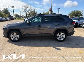 Used 2020 Toyota RAV4 XLE w/ Convenience Package FWD video 1