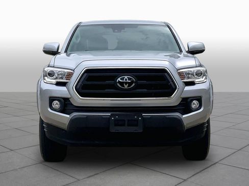 Certified 2022 Toyota Tacoma SR5 w/ Technology Package RWD image 4