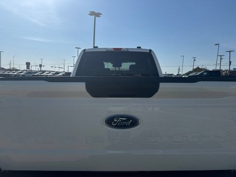Certified 2024 Ford F250 XLT AWD/4WD image 4