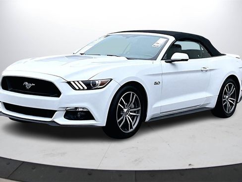 Used 2017 Ford Mustang GT Premium w/ Equipment Group 401A image 4