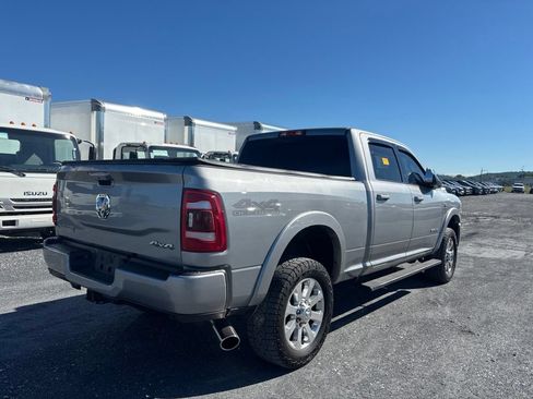 Used 2022 RAM 2500 Laramie AWD/4WD image 2