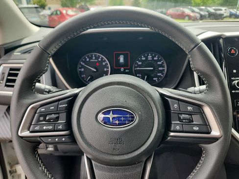 Certified 2025 Subaru Ascent Premium AWD/4WD image 18