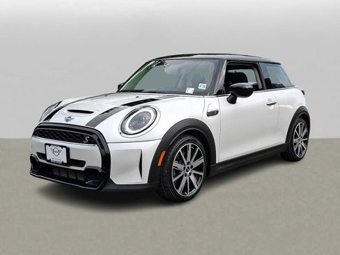 Used 2024 MINI Cooper S FWD image 1