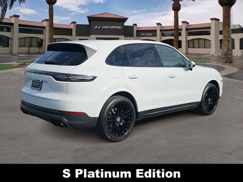 Used 2023 Porsche Cayenne S Platinum w/ Premium Package Plus AWD/4WD image 8