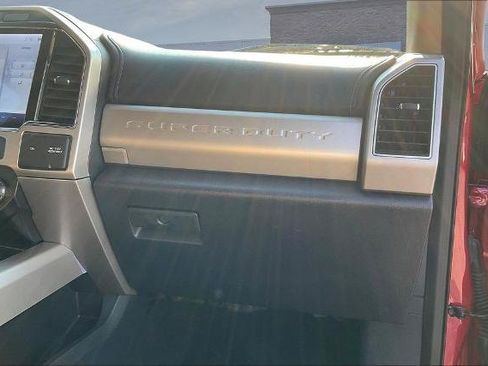 Certified 2022 Ford F250 Lariat w/ Lariat Ultimate Package AWD/4WD image 31