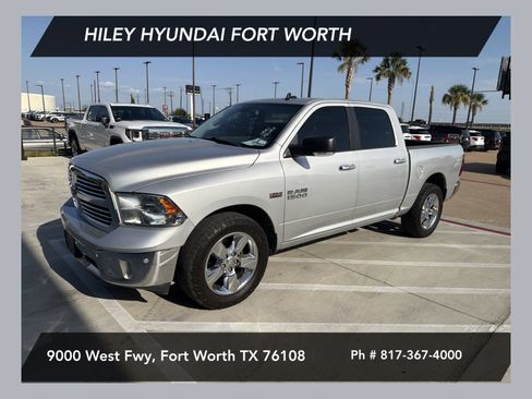 Used 2017 RAM 1500 Lone Star RWD image 1