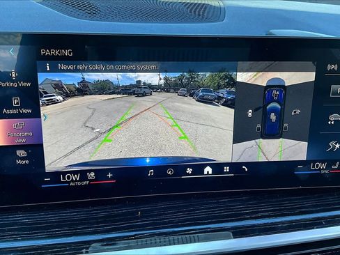 Used 2026 BMW X5 sDrive40i w/ Executive Package image 25