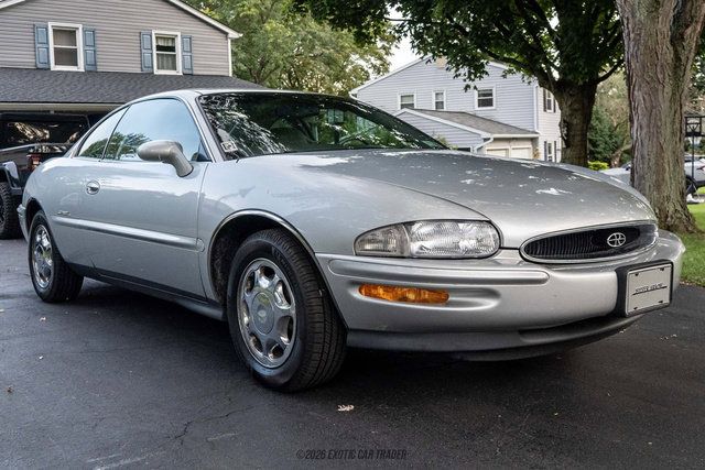 Used 1999 Buick Riviera Supercharged Coupe FWD image 12