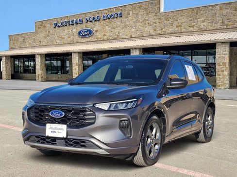 Used 2023 Ford Escape ST-Line w/ Tech Pack #1 image 2