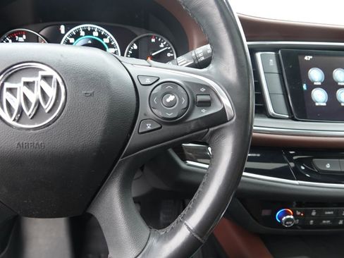 Used 2019 Buick Enclave Avenir image 17