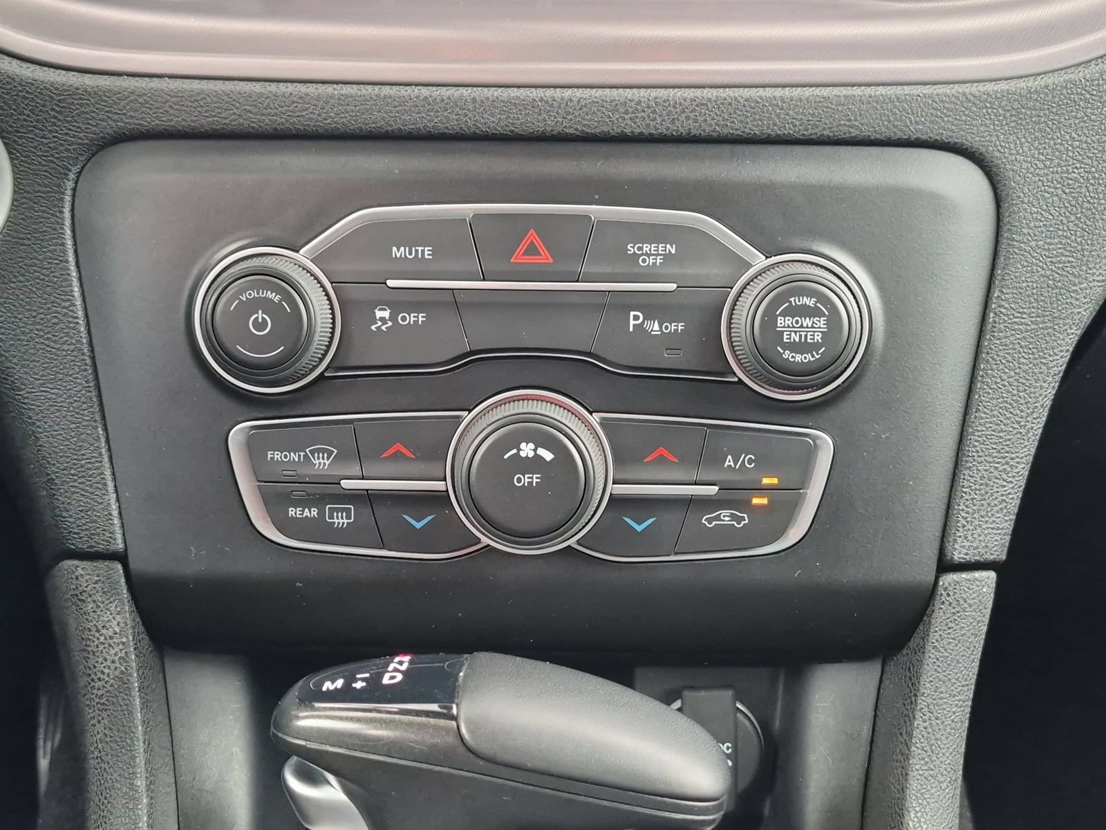 Used 2023 Dodge Charger SXT RWD image 20