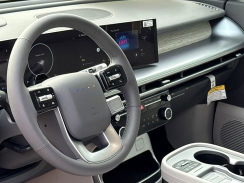 New 2026 Hyundai Ioniq 9 SEL image 18