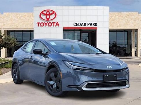New 2026 Toyota Prius Plug-In Hybrid FWD image 1