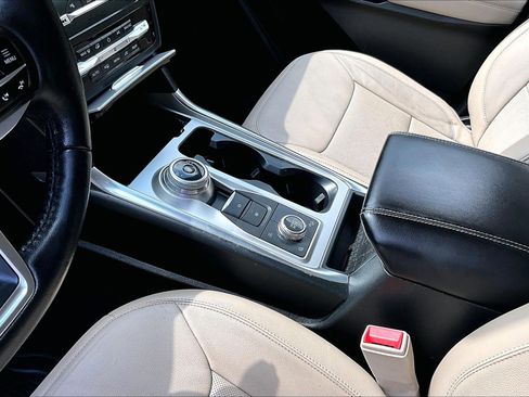 Used 2020 Ford Explorer Limited AWD/4WD image 11