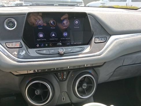 Used 2020 Chevrolet Blazer LT FWD image 6