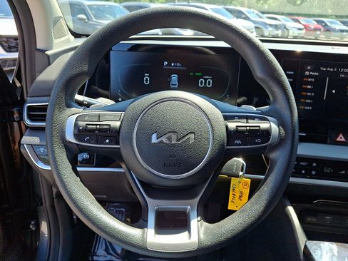 Certified 2023 Kia Sportage LX AWD/4WD image 18