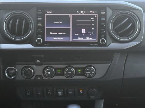 Used 2020 Toyota Tacoma TRD Off-Road w/ Technology Package AWD/4WD image 18