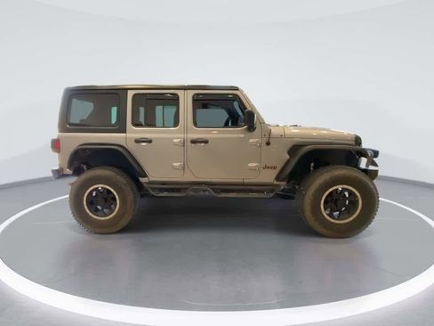Used 2018 Jeep Wrangler Unlimited Sport S AWD/4WD image 9