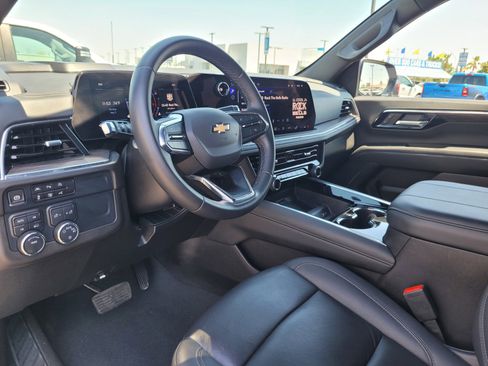 Used 2025 Chevrolet Tahoe LT AWD/4WD image 9