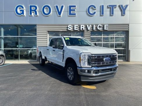 Used 2024 Ford F250 XLT image 1