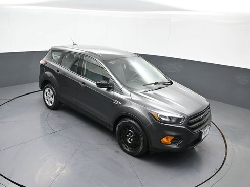 Used 2018 Ford Escape S image 34