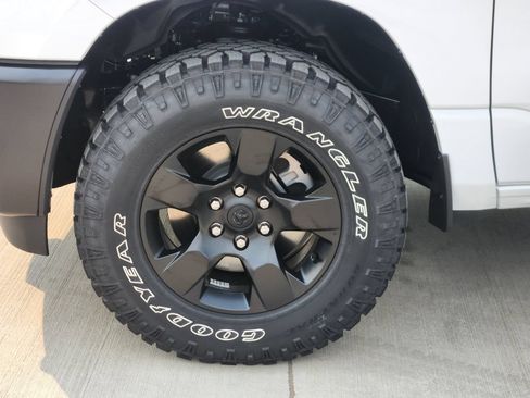 New 2026 RAM 1500 Warlock AWD/4WD image 11