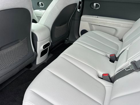 Used 2023 Hyundai Ioniq 5 SEL image 12